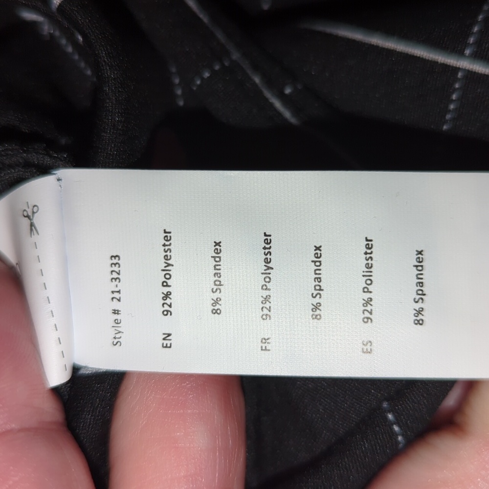 SWS ESSENTIALS Zipper Pocket Legging Small NWT - Picture 12 of 14